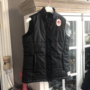 Official Outfitters Olympic Hudson’s Bay Vest, M